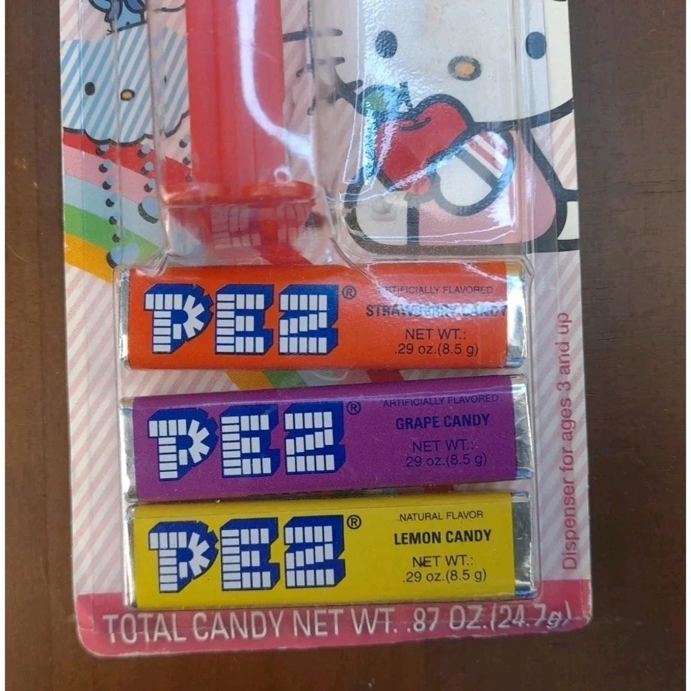 2010‎ Sanrio Hello Kitty PEZ Dispenser With Red Bow And Red Stem